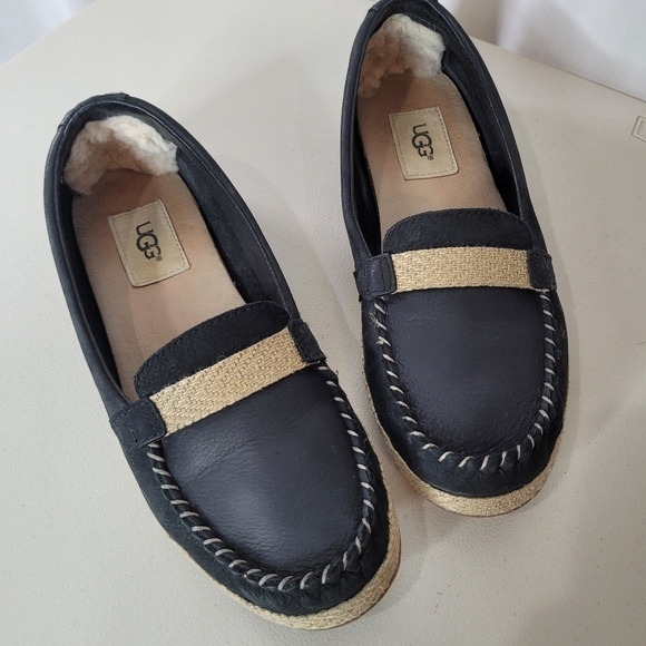 UGG Rozie Espadrille Moccasins - Size 6.5 - Picture 2 of 16